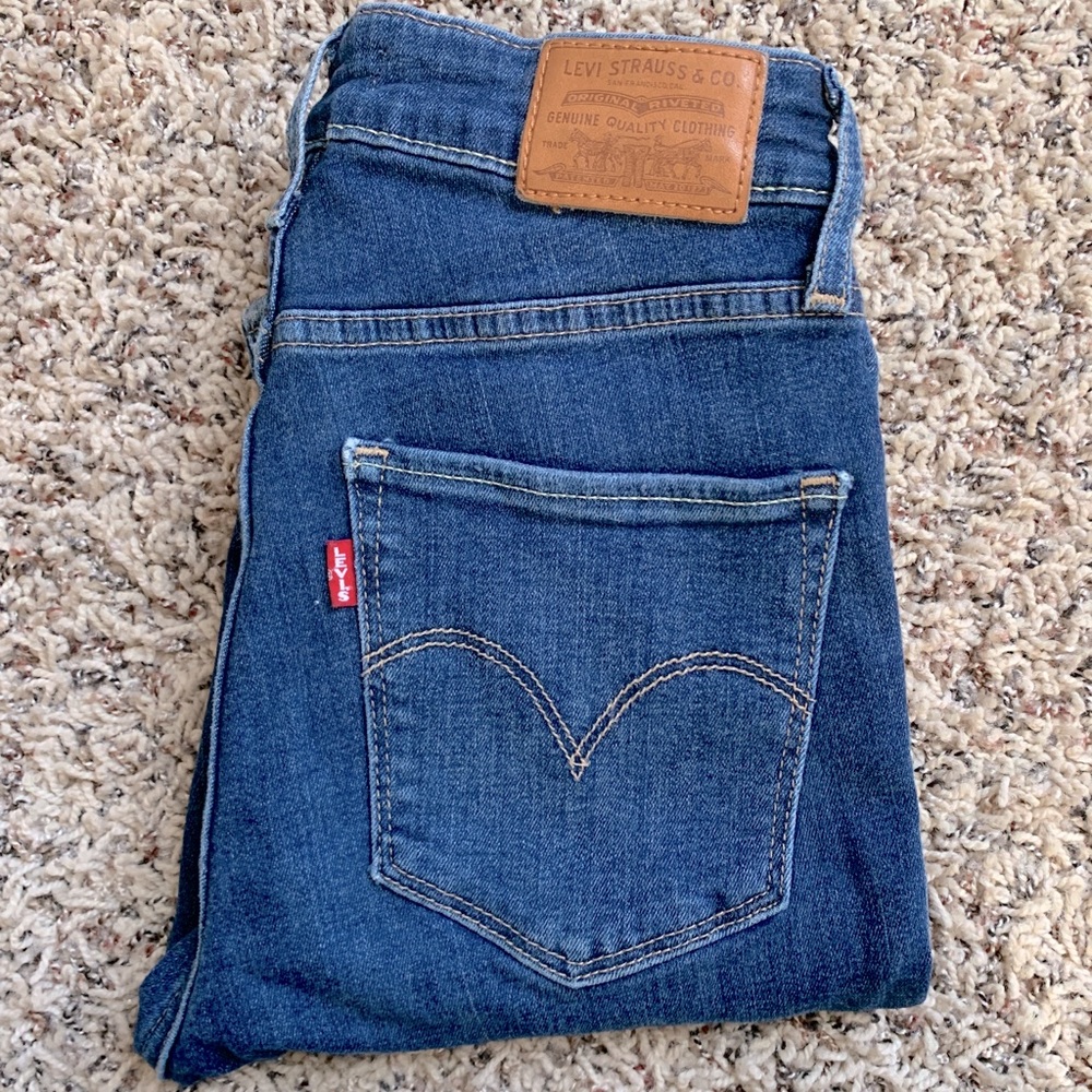 Levi’s 721 High Rise Skinny Jeans